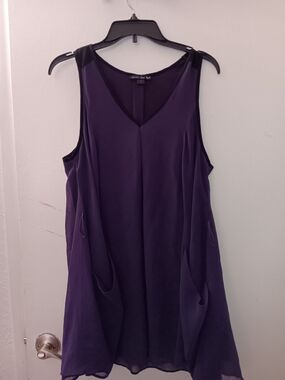Sleeveless V-Neck Purple Tunic Top
